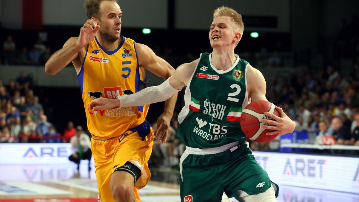 PAP / Tomasz Wojtasik / Na zdjęciu: Denzel Andersson (z lewej) oraz Łukasz Kolenda