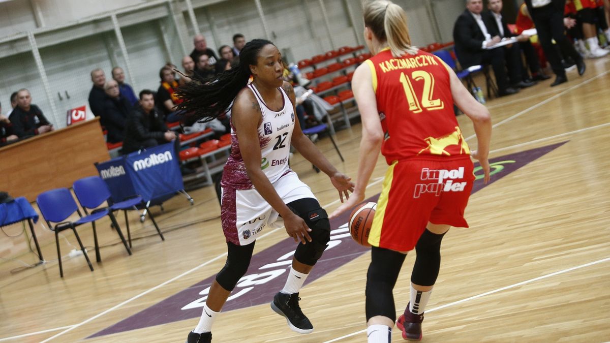 WP SportoweFakty / Jacek Wojciechowski / Na zdjęciu: Alexis Hornbuckle (z lewej)