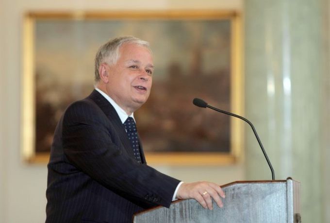 Lech Kaczyński patronem warszawskiej szkoły. Prezydent Duda podpisał ustawę