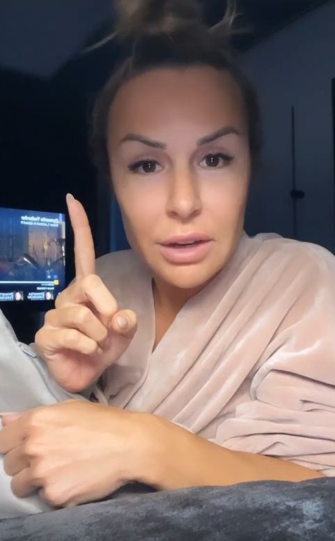 Katarzyna Grochola dosadnie ocenia "twórczość" Blanki Lipińskiej: "PROMOWANIE DEBILIZMU". Autorka "365 dni" odpowiedziała...