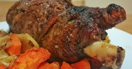 Pomaga zwalczać raka. Składnik konkretnego mięsa