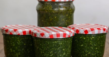 To najzdrowsza roślina rosnąca wiosną w Polsce. Tak będziesz mógł cieszyć się nią cały rok