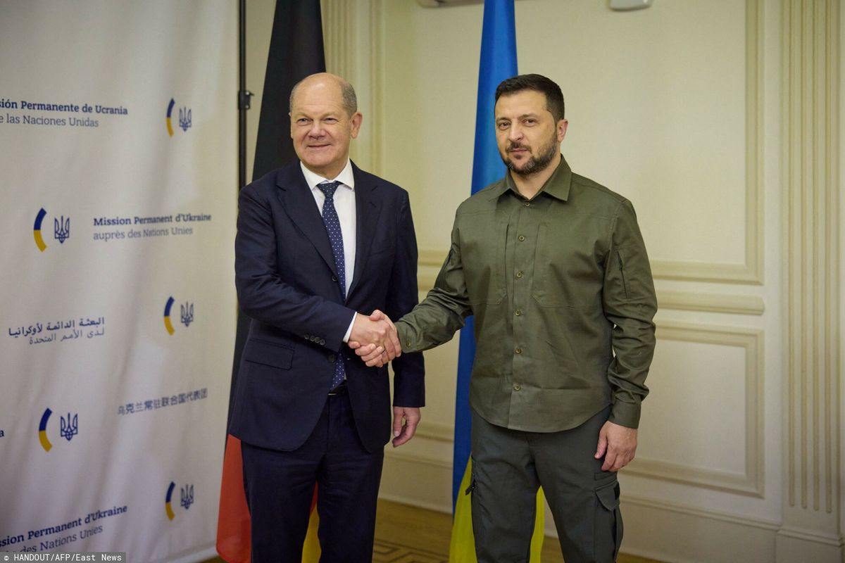 Kanclerz Niemiec Olaf Scholz i prezydent Ukrainy Wołodymyr Zełenski