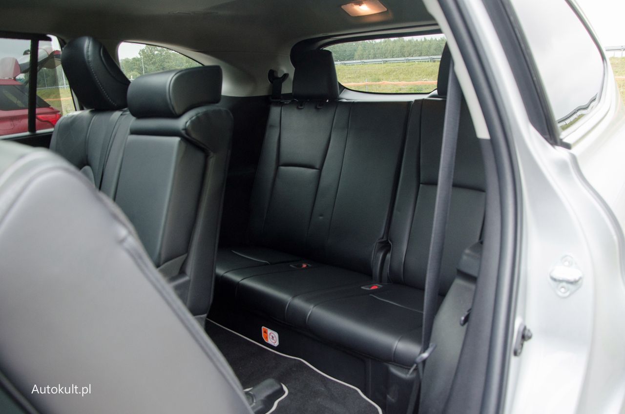 Ford Explorer vs. Toyota Highlander