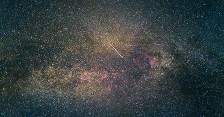 Rój Perseidów już jutro nad ziemią. Nawet 100 zjawisk widocznych gołym okiem