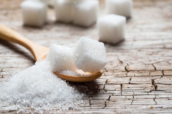 Naukowcy wykazali, że cukier może uzależniać tak samo jak kokaina