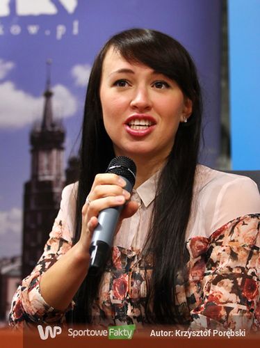 Katarzyna Niewiadoma podczas jednej z konferencji prasowych.