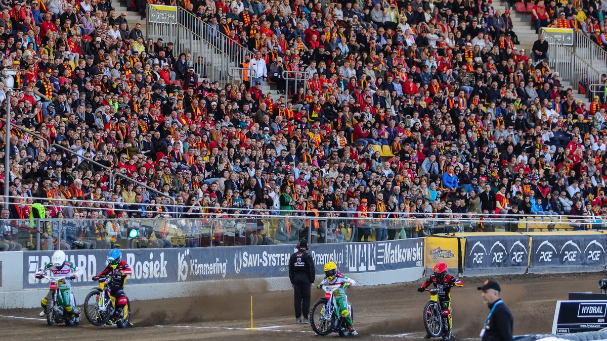 WP SportoweFakty / Patryk Kowalski / Na zdjęciu: Pełny stadion we Wrocławiu