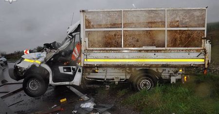 Borowina Sitaniecka: Zderzenie dwóch pojazdów ciężarowych. Trzy osoby w szpitalu [zdjęcia]