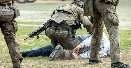 "FAS" o terytorialsach i strzelcach: Polacy tęsknią za mundurem