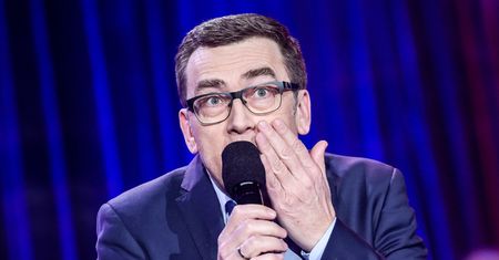 Tak wygląda dorosły syn Macieja Orłosia! 33-letni Antoni wystąpił w... "Ukrytej prawdzie" (FOTO)