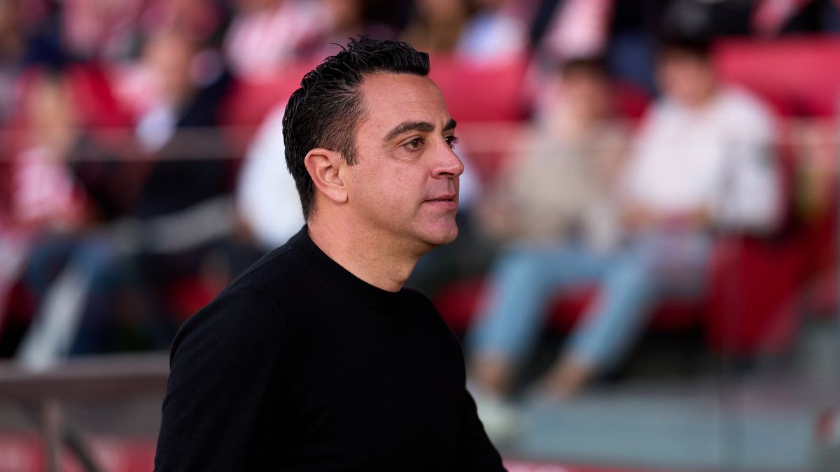 Getty Images / Alex Caparros / Na zdjęciu: Xavi jednak odejdzie z Barcelony?