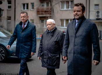 Media dotarły do instrukcji w PiS. Wiadomość trafiła do posłów