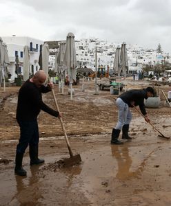 Greckie Cyklady nawiedziły potężne powodzie. Rwące potoki porywały samochody