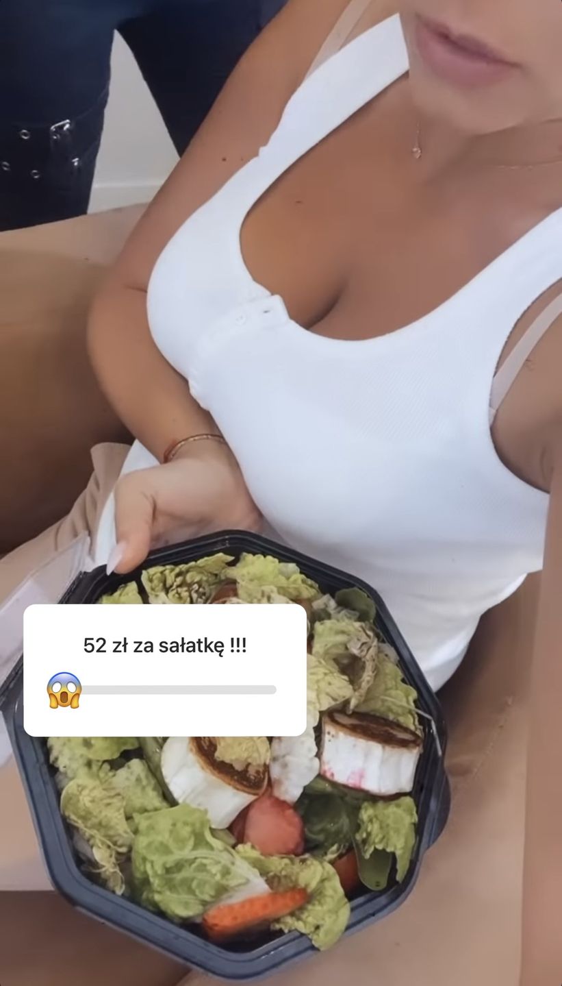 Zirytowana Anna Mucha pomstuje na sałatkę za 52 złote." Za to? TO MÓJ BIUST JEST WIĘKSZY!"