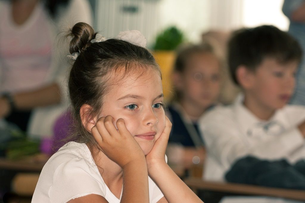Głoski dźwięczne i bezdźwięczne - jak nauczyć dziecko je odróżniać?