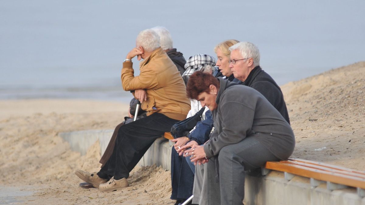 Wypoczynek nad morzem
Marcin Bielecki
Ba�tyk, jesienny, jesie�, ludzie, morze, pla�a, relaks, spacer, Wypoczynek, turystyka, emeryci