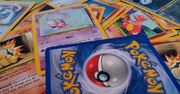 Karta Pokemon Charizard sprzedana za krocie. Można za to kupić dom