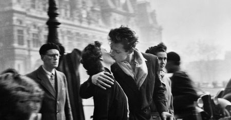 Najbardziej znane zdjęcie ”uliczne” Roberta Doisneau zostało ustawione