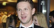 Antoni Królikowski potwierdza: ''Wokół mnie są same piękne kobiety''