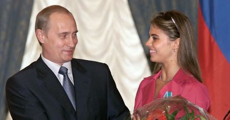 Kochanka Putina uciekła z Rosji? "Jest w bezpiecznym miejscu"