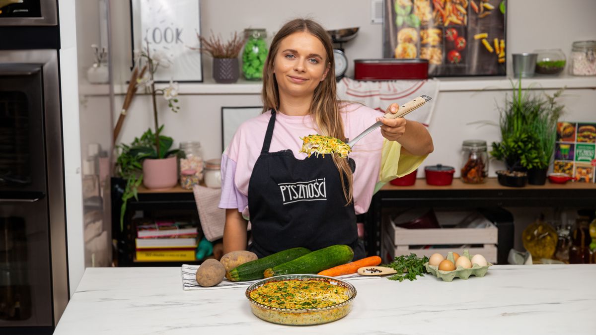 Zapiekanka ziemniaczano-cukiniowa to danie dla całej rodziny