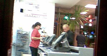 Z życia gwiazd: Borys Szyc w McDonald's