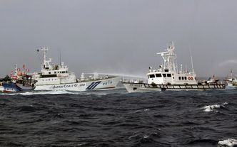 Japonia wysyła niszczyciele. Boi się rakiet