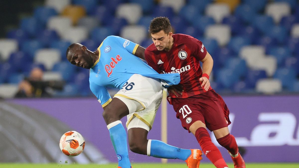 Ernest Muci (P) i Kalidou Koulibaly (L)