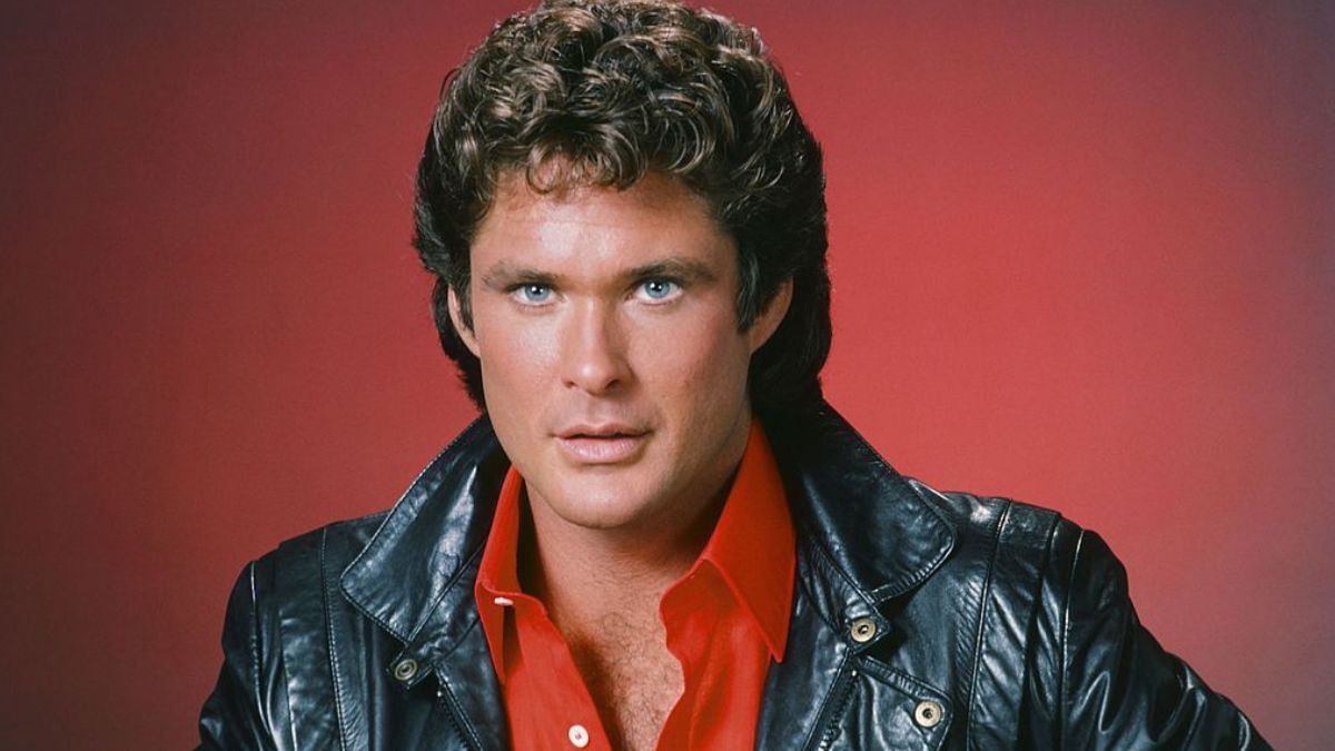 Tak David Hasselhoff wygląda po latach. Ściągnął koszulkę i podniósł temperaturę