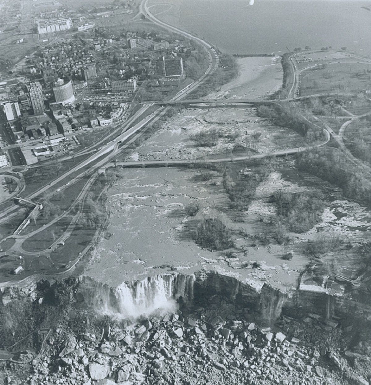 "The shutdown" of Niagara Falls in 1969