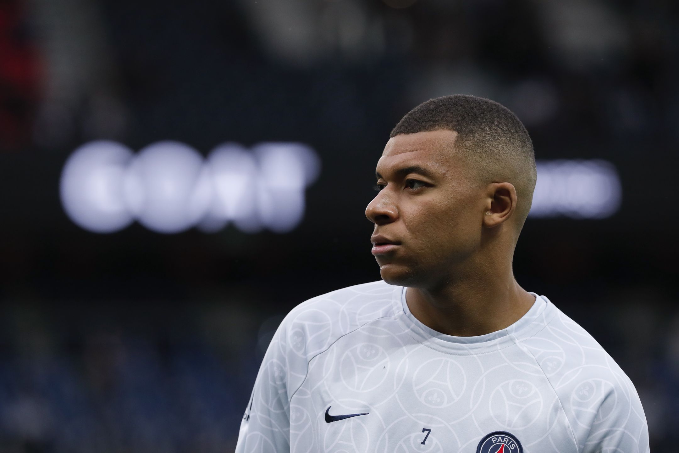 Mbappe ma w garażu niezłe auta. Obecnie o prowadzeniu ich może zapomnieć