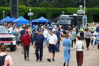 Radiowozy i policjanci przy Hali Stulecia. Zobaczcie zdjęcia z policyjnego pikniku
