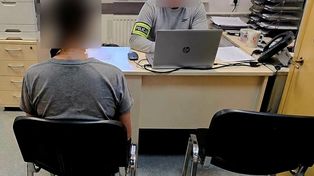 Nie do uwierzenia. Była tak pijana, że przewracała się, idąc z dzieckiem