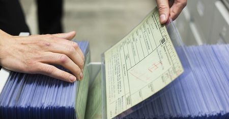 Twórcy systemu PESEL potraktowani jak esbecy
