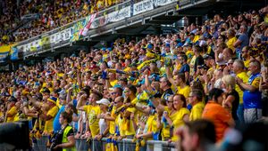 Frekwencja na stadionach żużlowych. Kibice dopisali, niespotykane tłumy w Rawiczu