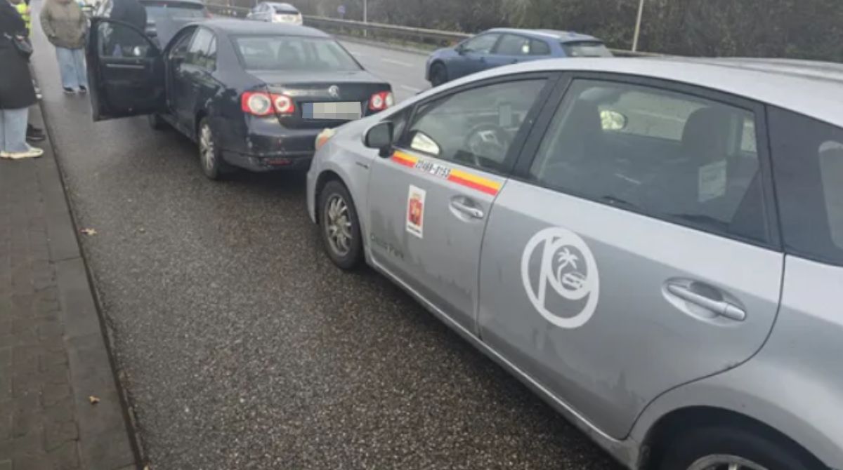 Warszawa: Kolizja na Al. Jerozolimskich. Godzinami czekali na policję