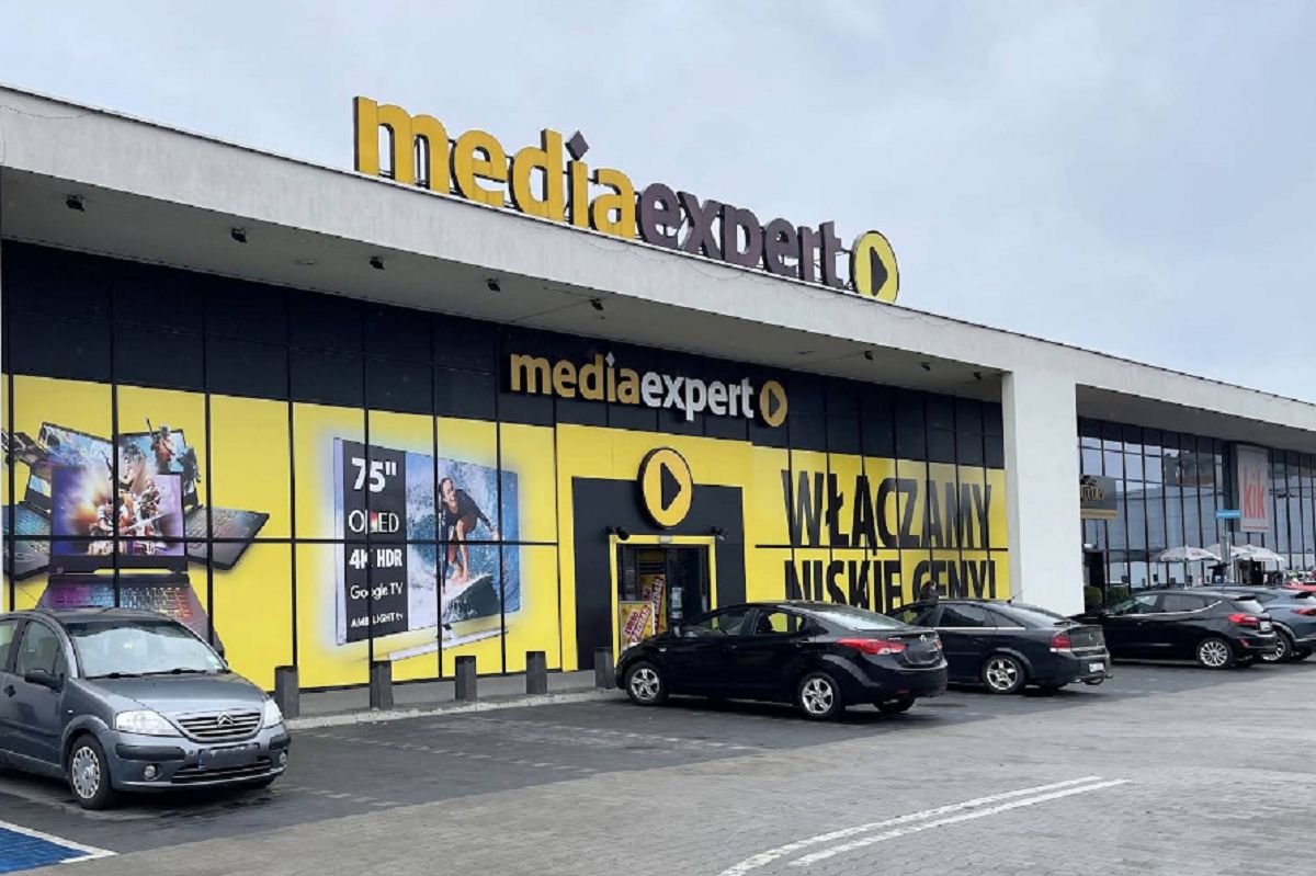 Telewizor tańszy o 1100 zł. Black Friday w Media Expert