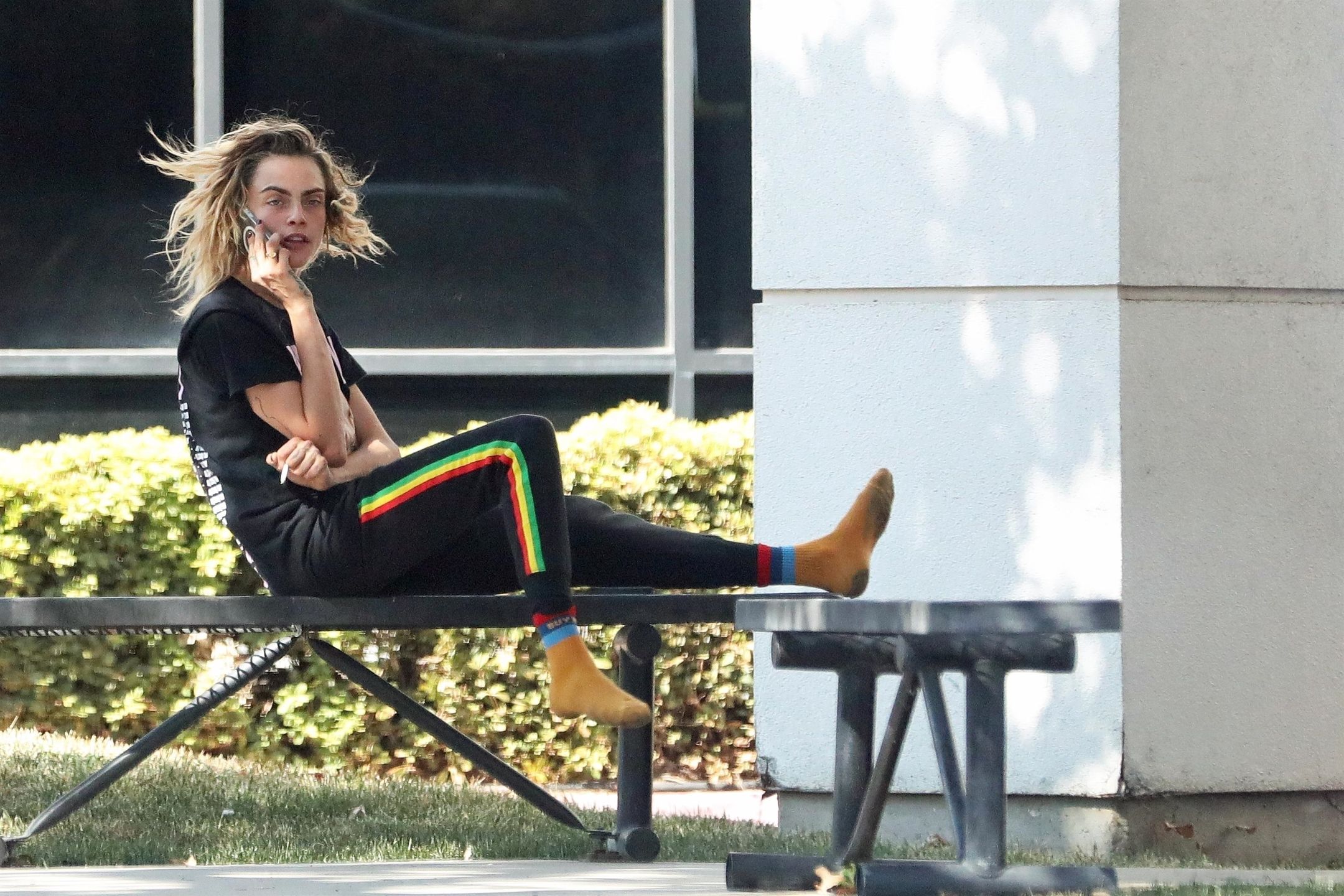 Niewyraźna Cara Delevingne