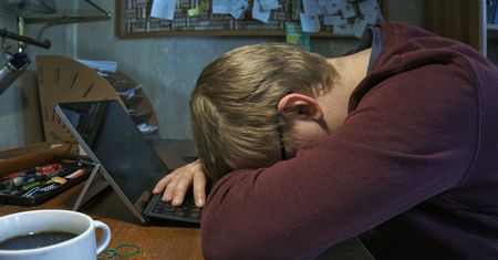 Ponad 100 tys. osób straciło pracę w wyniku koronawirusa. Ale to nie są pełne dane