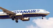 "Zaszczep się i leć". Nowa kontrowersyjna reklama linii Ryanair