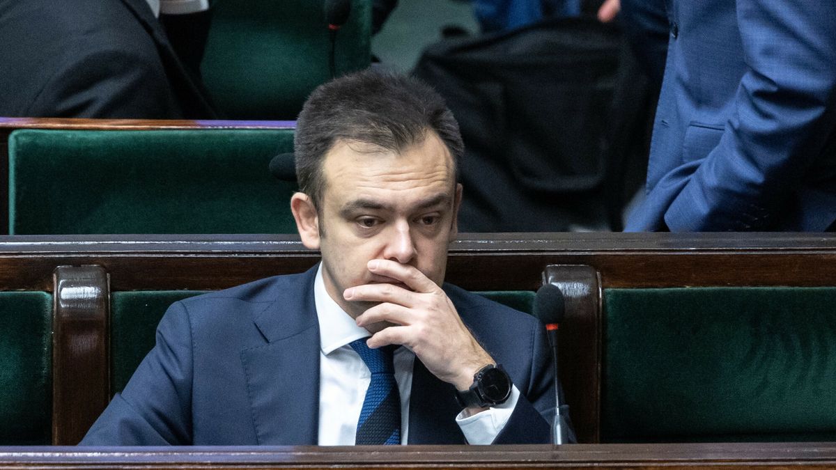 Domański skrytykowany za podejście do euro