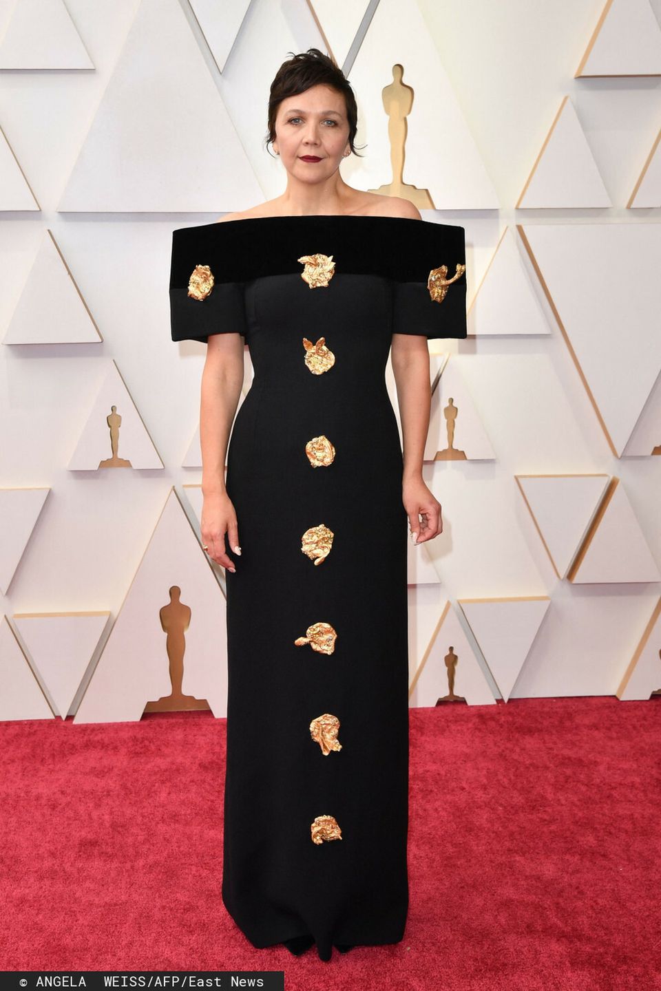 Maggie Gyllenhaal – Oscary 2022, kreacja: Schiaparelli