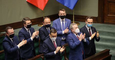 Podwyżki dla polityków. Posłowie nie mieli wątpliwości, Sejm zdecydował