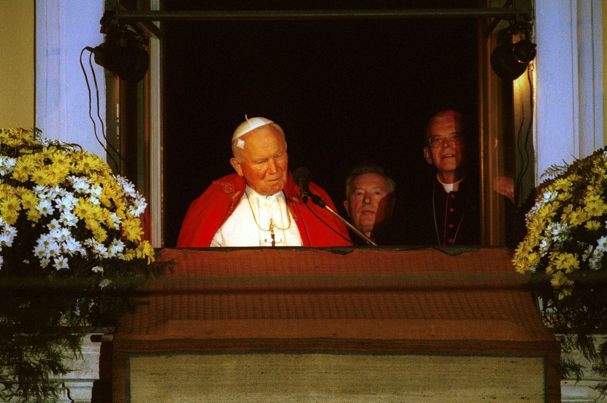 Według publicysty kard. Sodano miał ukrywać przed Janem Pawłem II informacje o skandalach seksualnych w Kościele 