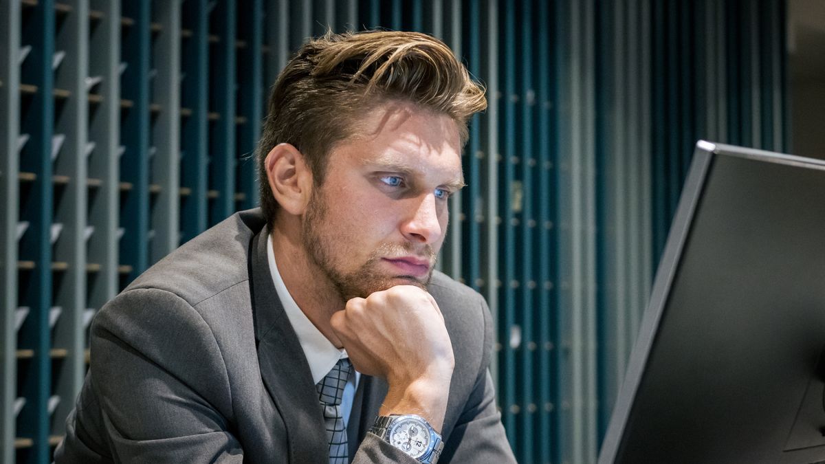 jednoosobową działalnością gospodarczą jest zorganizowana działalność zarobkowa, wykonywana we własnym imieniu i w sposób ciągły.