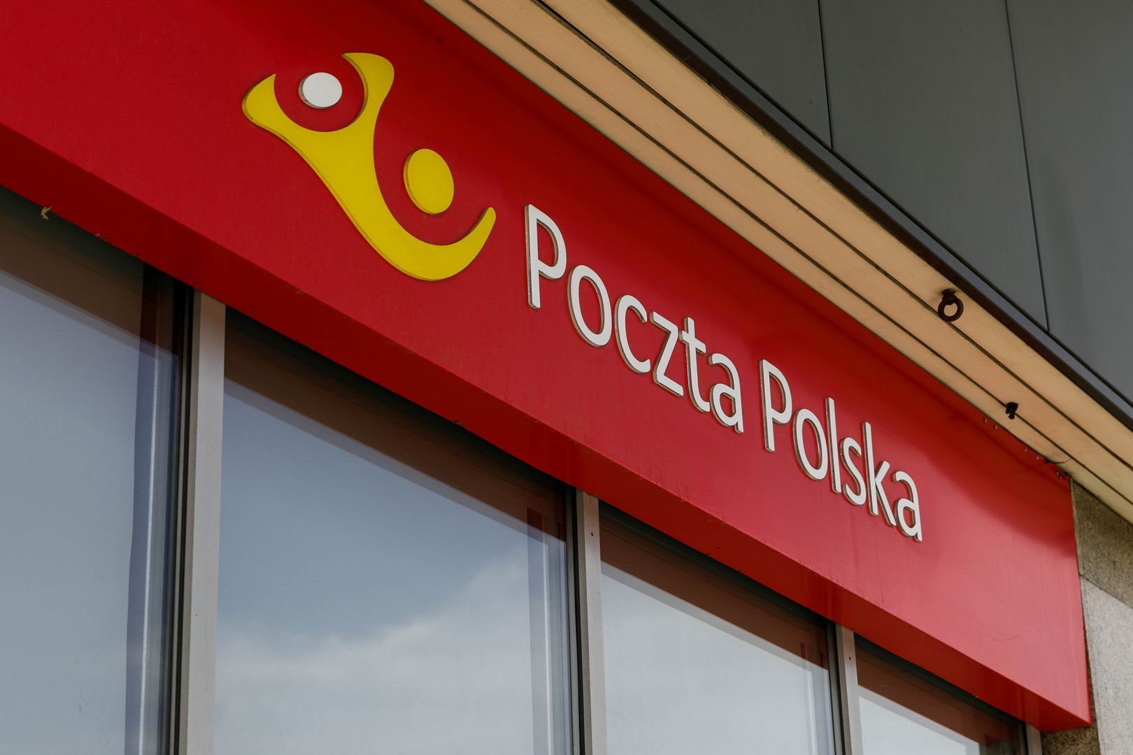 Pracownicy Poczty Polskiej wściekli. Nowy pomysł spółki wywołał falę oburzenia