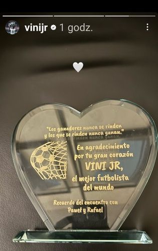 Prezent od Pawła, Rafaela i Edyty dla Viniciusa