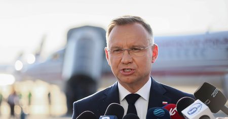 Prezydent deklaruje: "byłem gotowy". Nie dostał dokumentów ws. powodzi