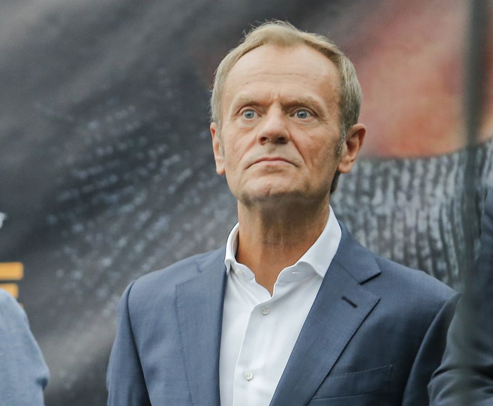 Donald Tusk doczekał się własnego słowa dzięki kreatywności paskowego TVP